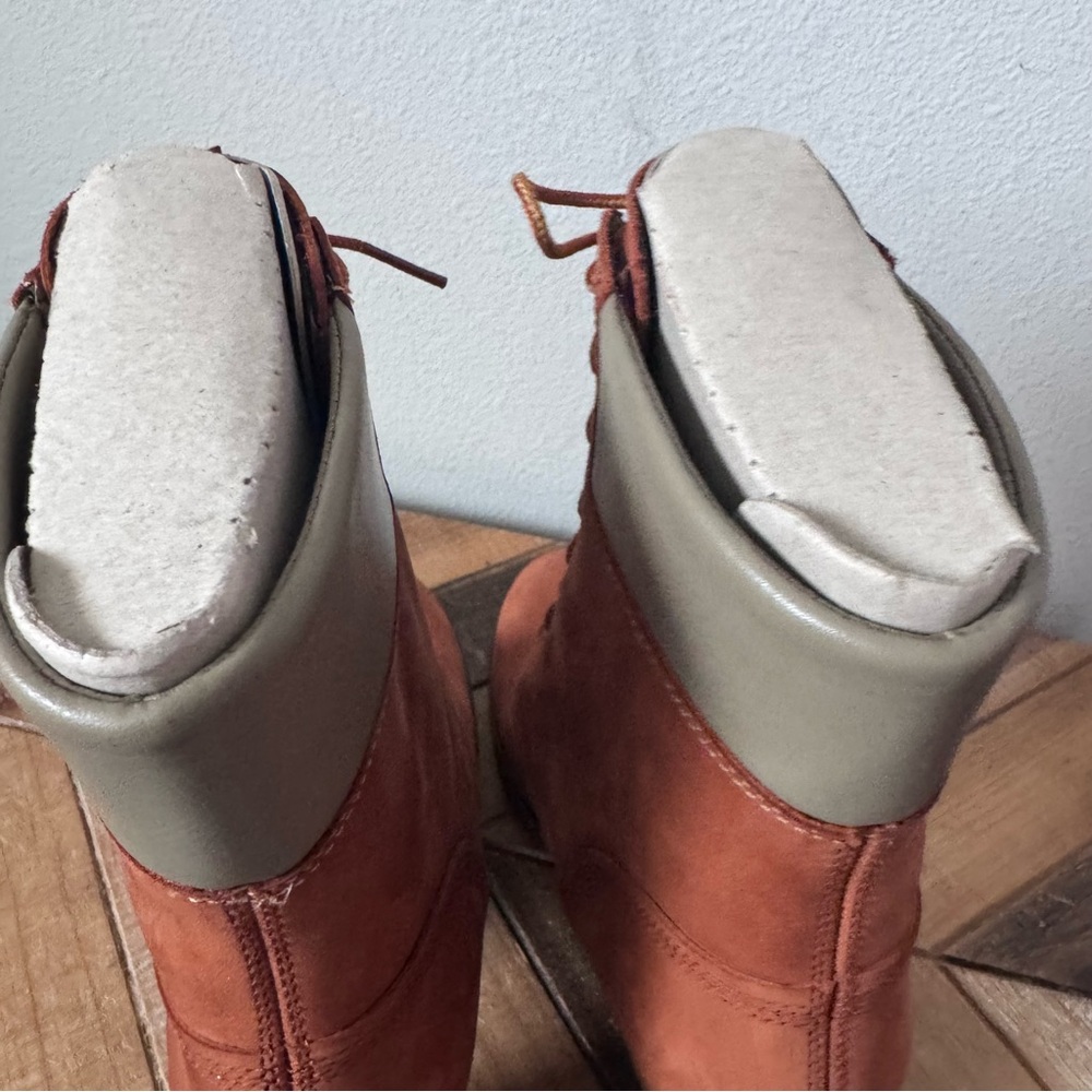 Timberland Glancy Suede Heeled Boots - Picture 9 of 12